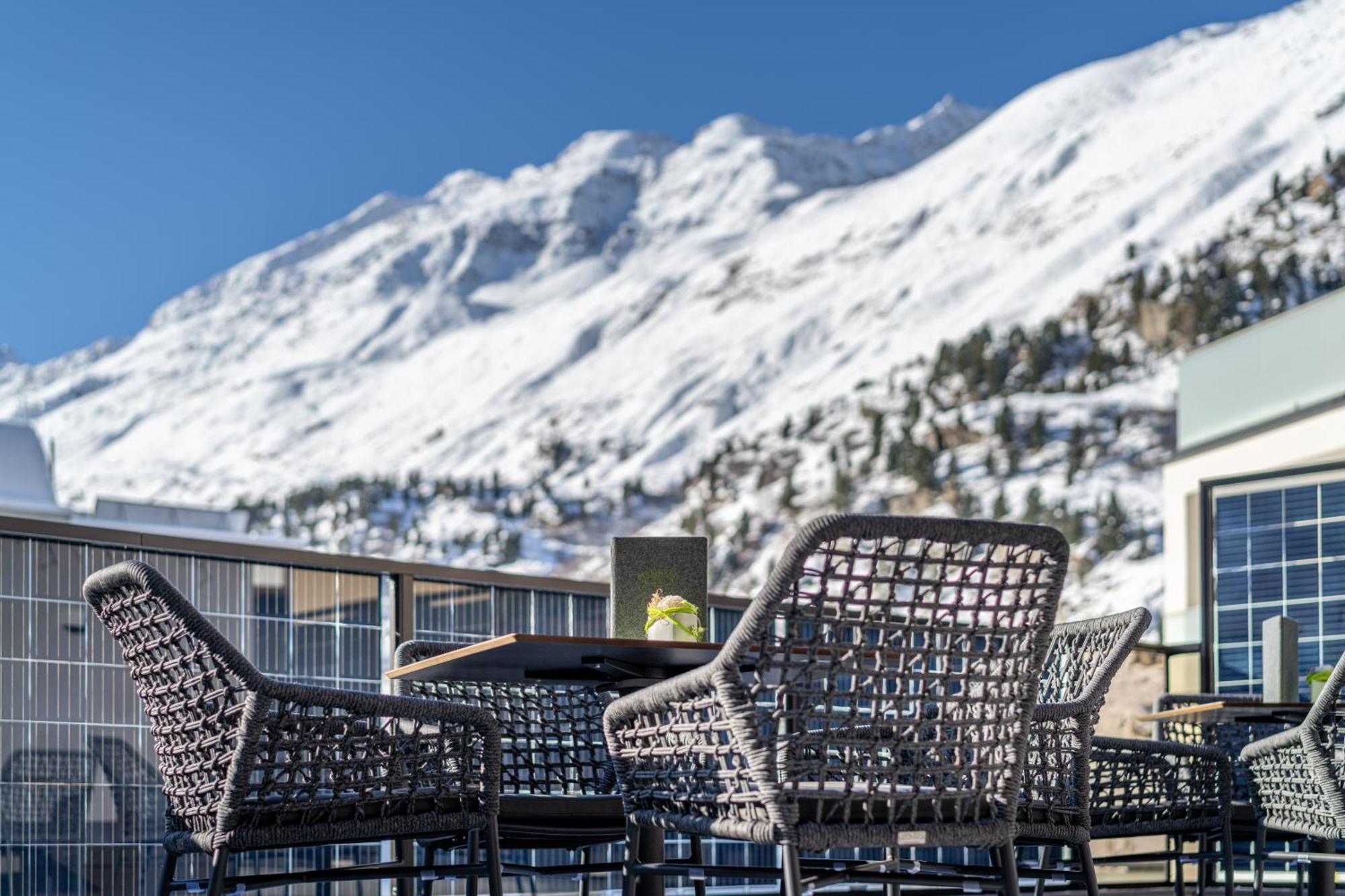 Hotel Mathiesn Obergurgl Exterior photo